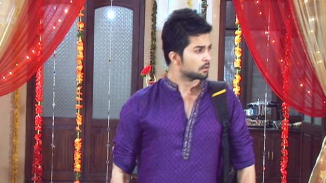 Aditya To Leave The House!