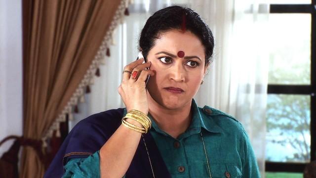 Brahmanand Threatens Roshni Devi