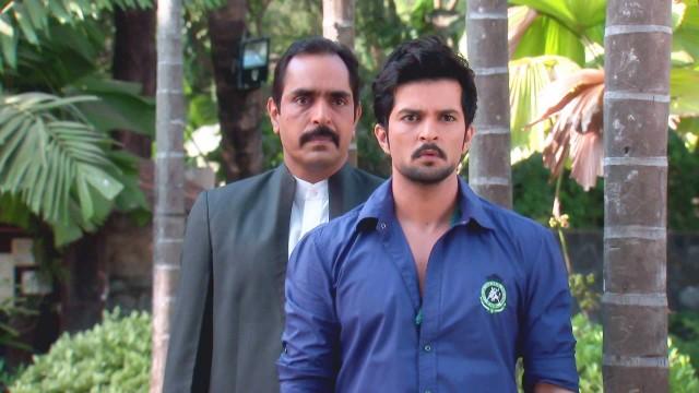 Aditya Let Down By Devyani?