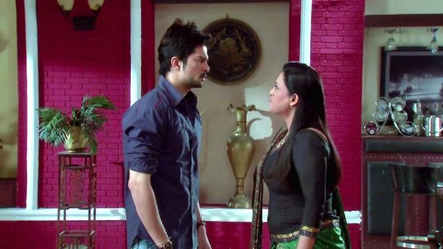 Devyani Slaps Aditya