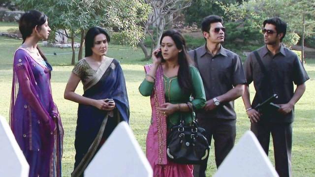 Bodyguards For Devyani
