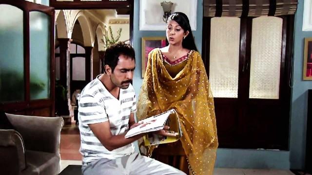 Vidya Takes Care Of Brahmanand