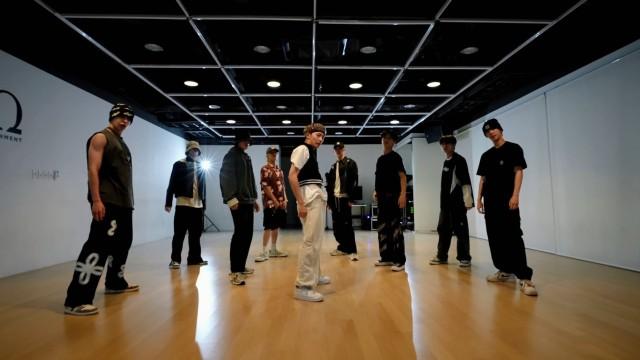 xikers - 'Koong' Dance Practice