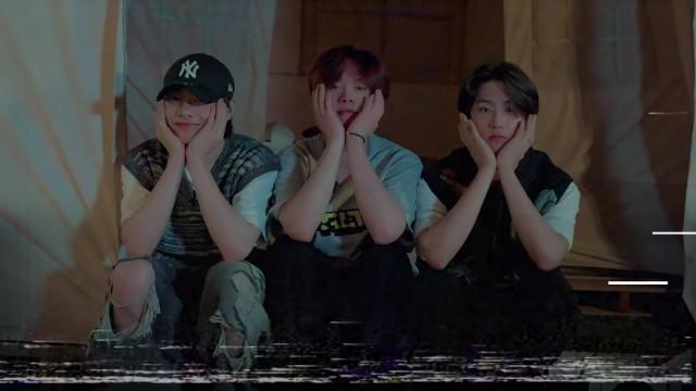 Lee Know X HAN X I.N