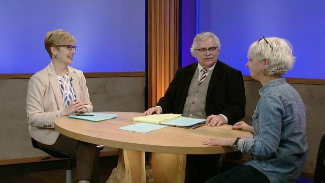 Super Tuesday preview, Kate DiCamillo, political panel