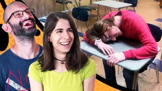 Come eravamo noi A SCUOLA?! - BananaPong! #10