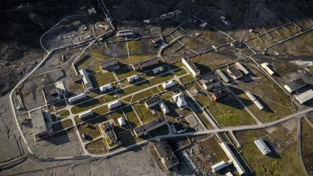 L’étrange histoire de Pyramiden, la ville fantôme du pôle Nord