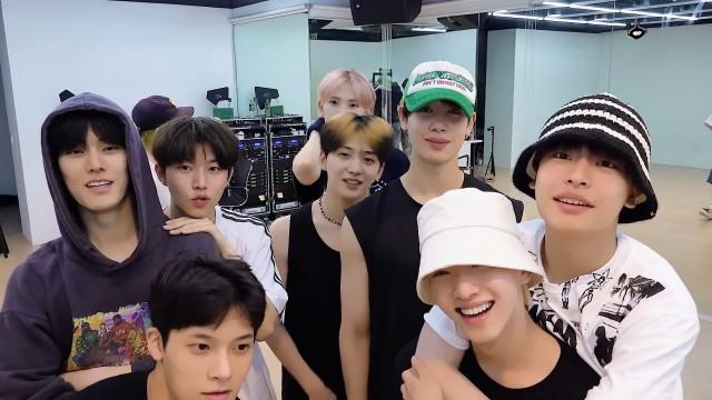 xikers - ‘DO or DIE’ Dance Practice Behind