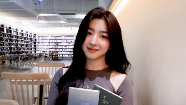 Sinsa Date with SoHyun 2 Days Before Her Debut｜SIGNAL 230815