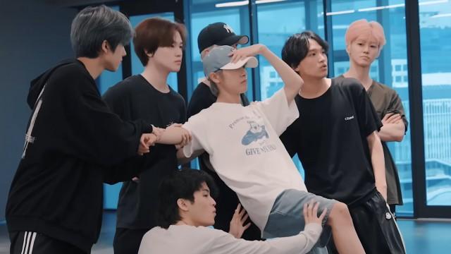 [Un Cut] Take #5｜'ISTJ' Dance Practice
