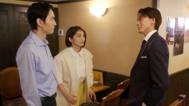 この結婚、白か黒か
