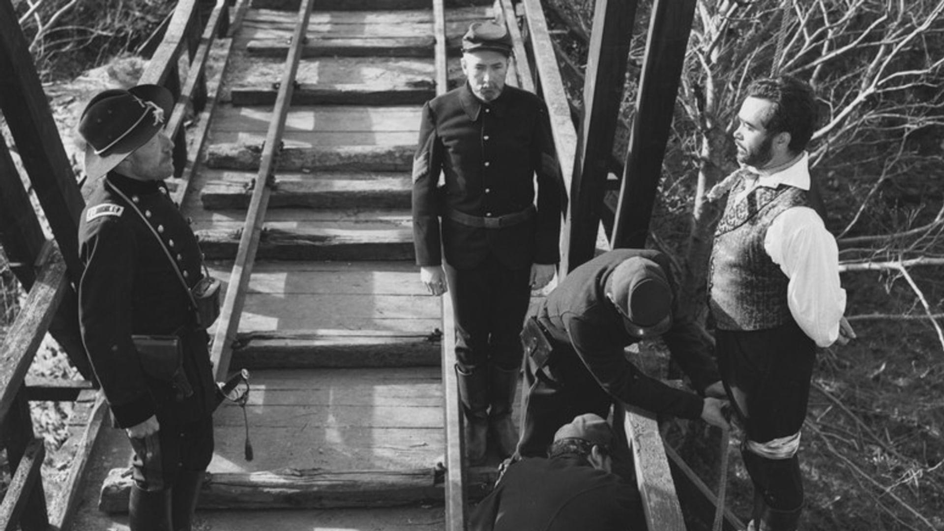 An Occurrence at Owl Creek Bridge