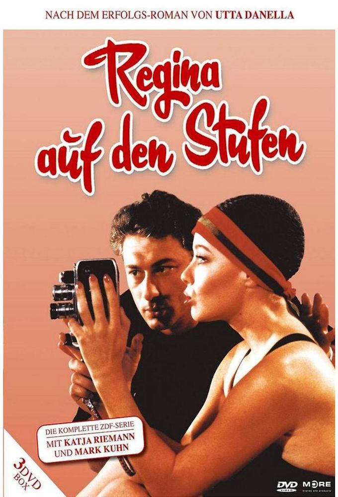 Regina auf den Stufen