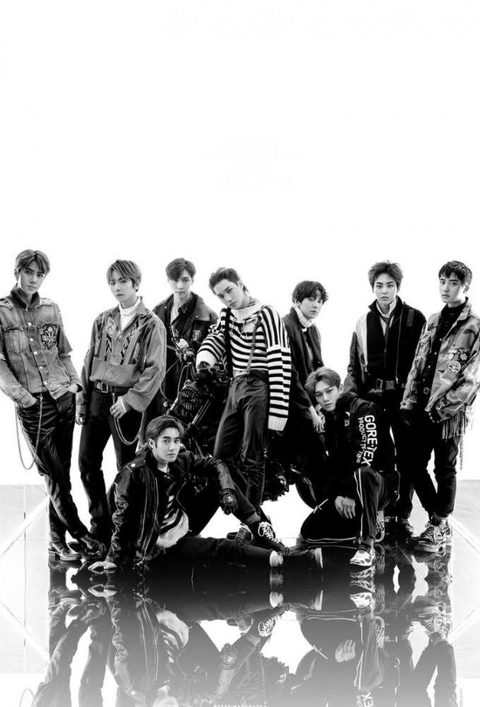 EXO vLive show
