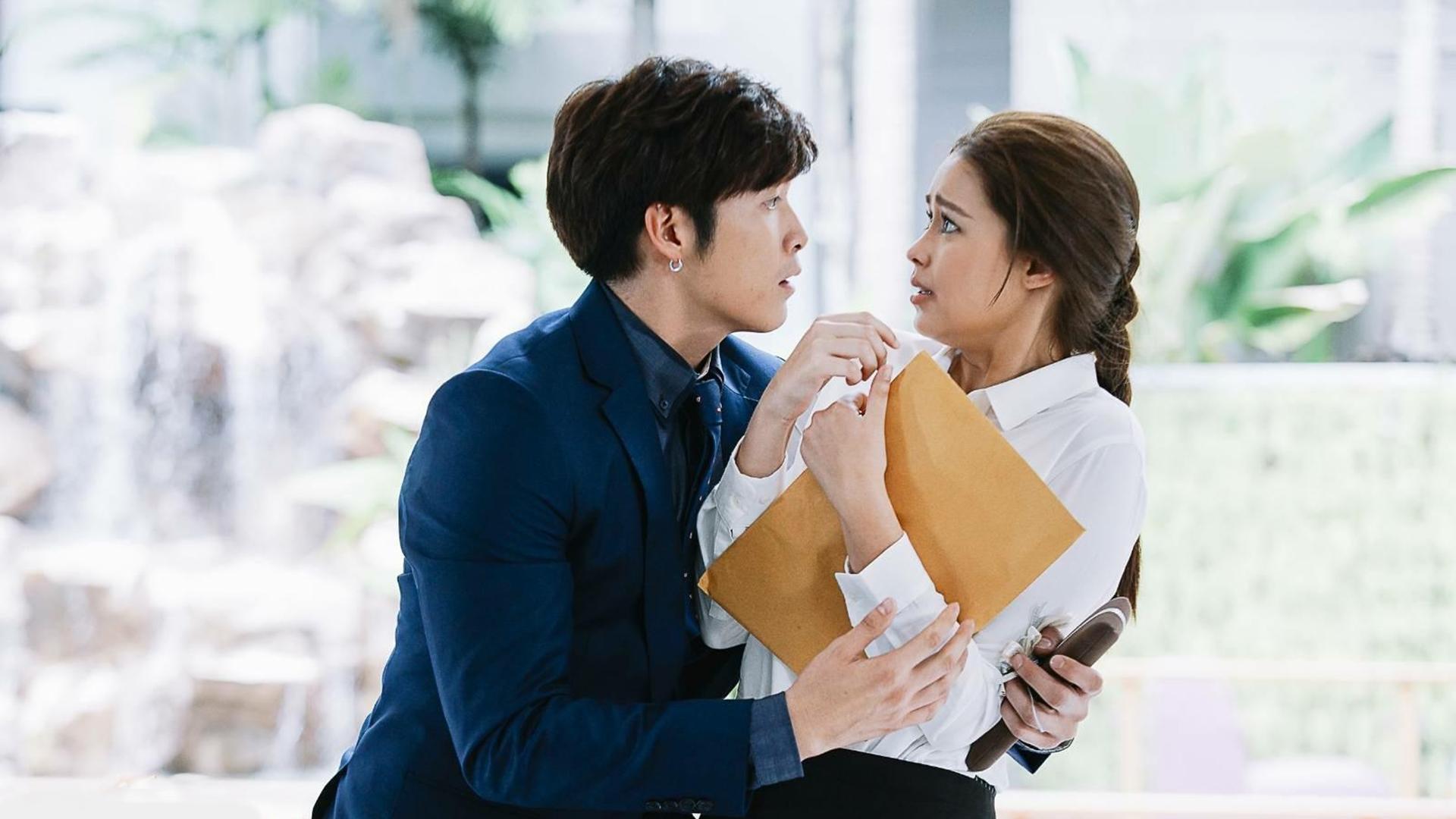 Nee Ruk Nai Krong Fai