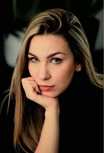 Victoria Charlton