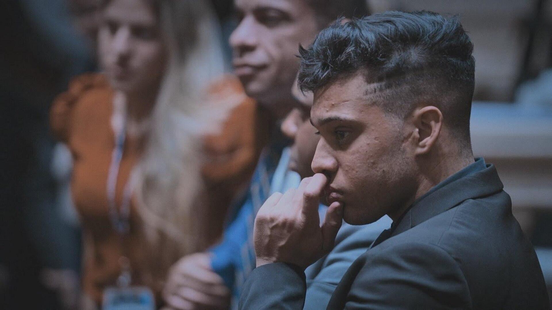 Gabriel Monteiro – Herói Fake