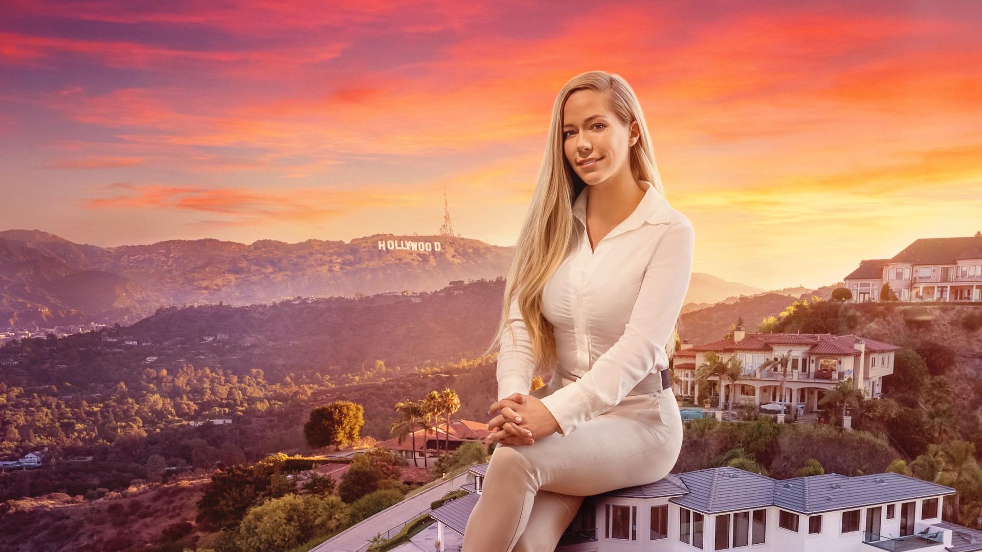 Kendra Sells Hollywood