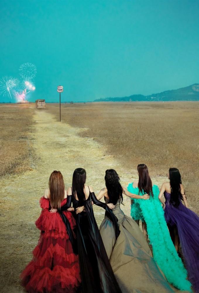 Dancing Queens on the Road