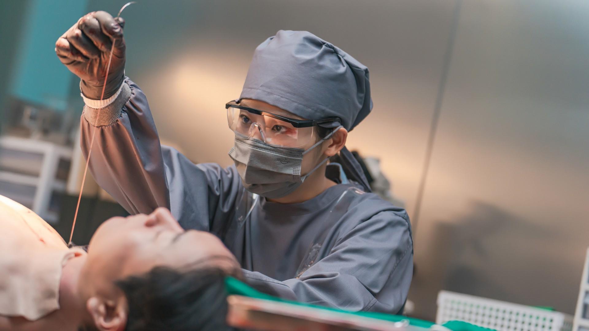 Hunter With a Scalpel