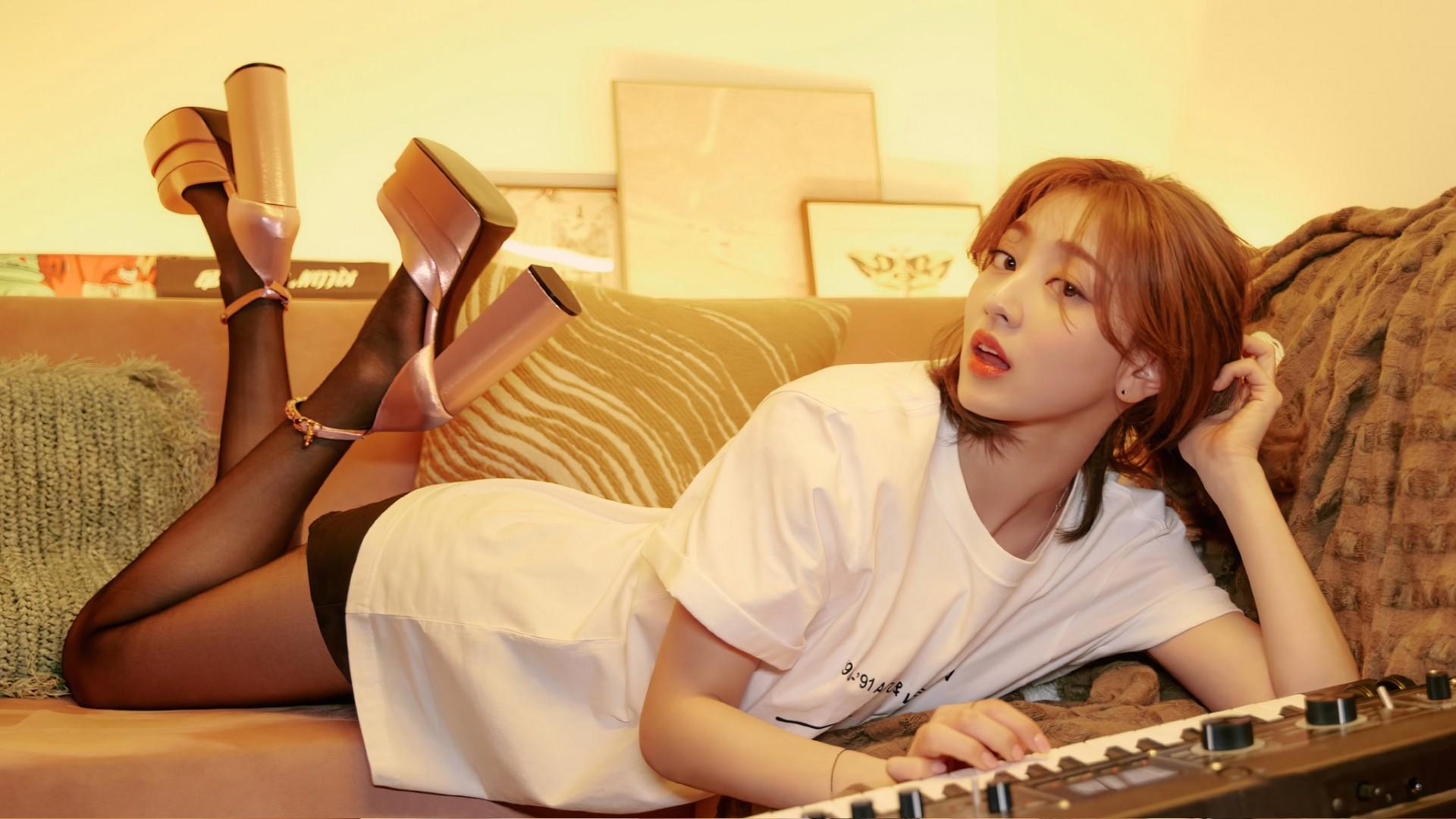 TWICE: Zyo's Zone.Zip