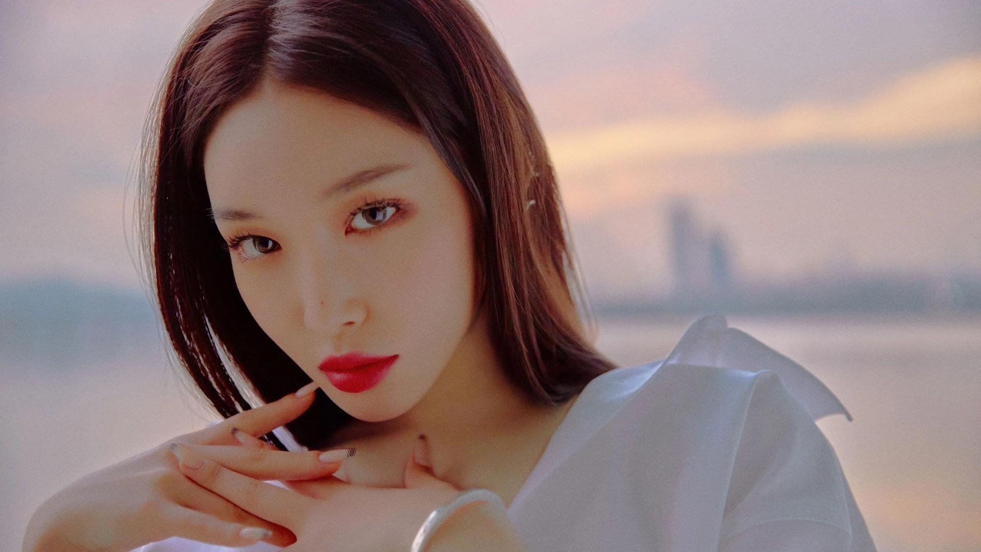 CHUNG HA: C-HAind