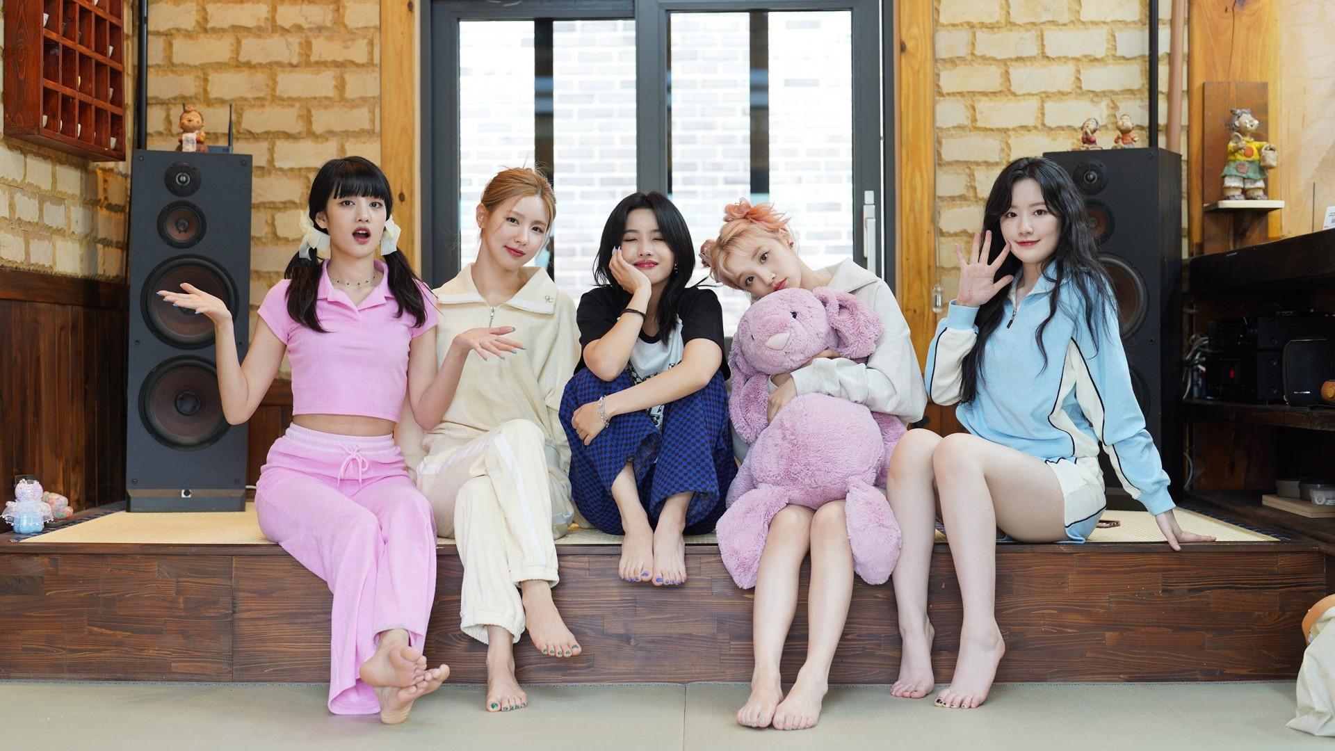 A Gift Box for (G)I-DLE