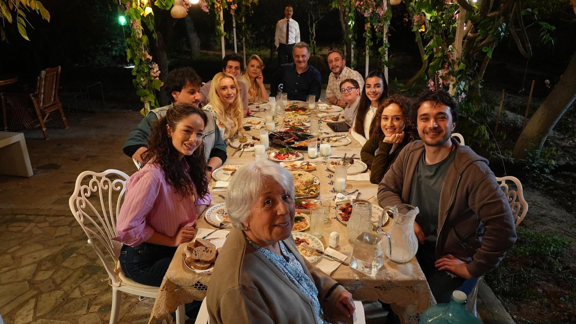 Aile Saadeti 