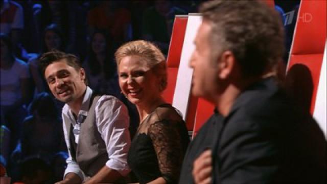 The Blind Auditions Premiere