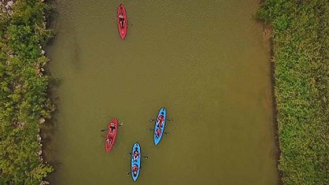 San Antonio Float, Green Jays & Fanthorp Inn