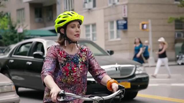 Diana in bicicletta