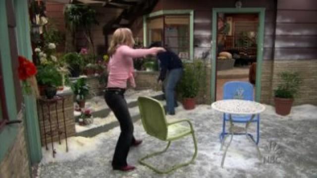 Joey y la guerra de bolas de nieve