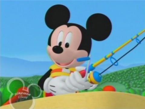Mickey se va a pescar