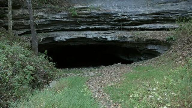 Mystery in Mammoth Cave