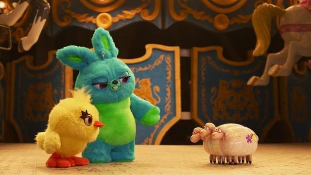 Flauschige Momente mit Ducky & Bunny: Drei Köpfe