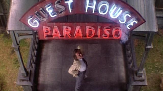 Guest House Paradiso - Trailer