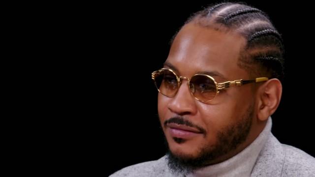 Carmelo Anthony Goes Hard in the Paint While Eating Spicy Wings
