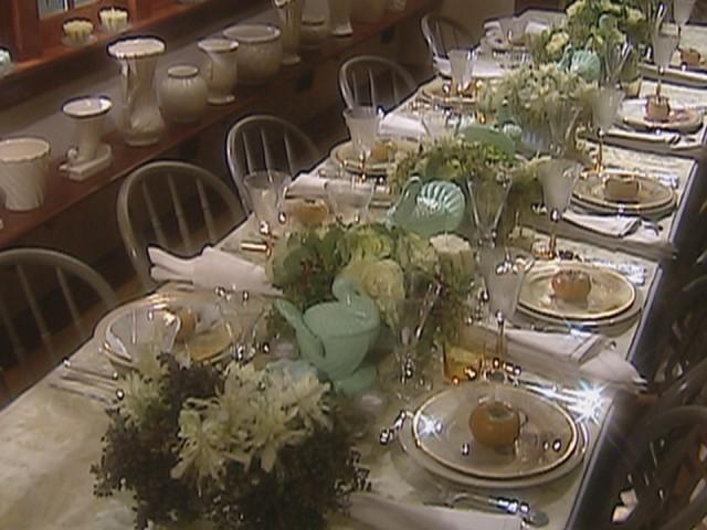 Thanksgiving Decor: Stenciled Tablecloth; Gourd Candles