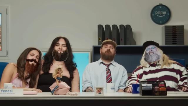 TRAE A TU AMIGO AL TRABAJO