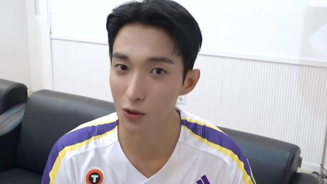 DK's Doosan Bears First Pitch Sketch