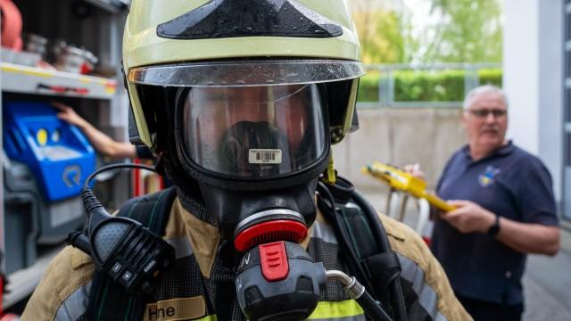 Ätzende Rohrreinigung