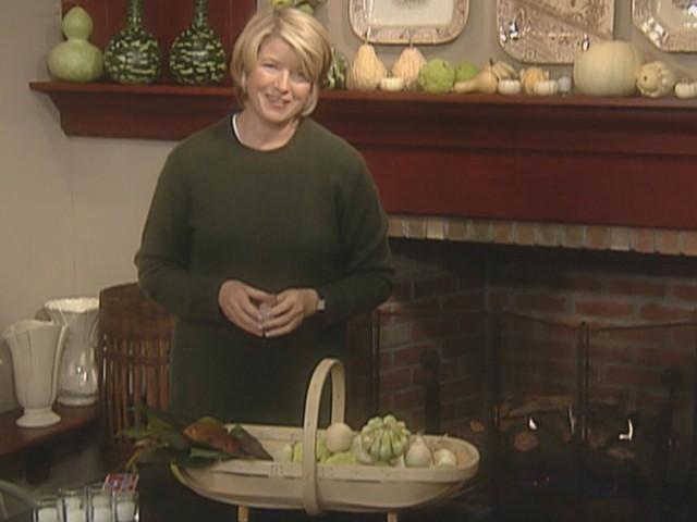 Macaroni and Cheese 101; Mums; Faux Wood Tray