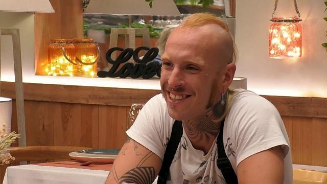 2216 - Nunca se habla de los ex en las citas