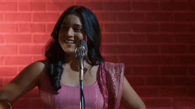 Anvita Performs At An Open Mic