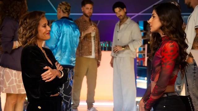 Yeimy conoce a Sky tras la salida de Charly de la cárcel