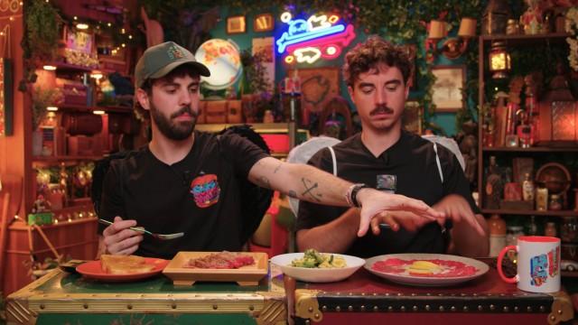Assaggiamo gli ULTIMI PASTI dei Creators. - Qual è il migliore?