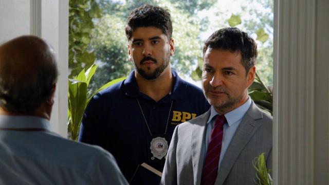 Luis Emilio saca una carta de triunfo