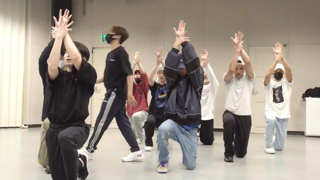 2020 THE FACT MUSIC AWARDS Dance Practice Behind