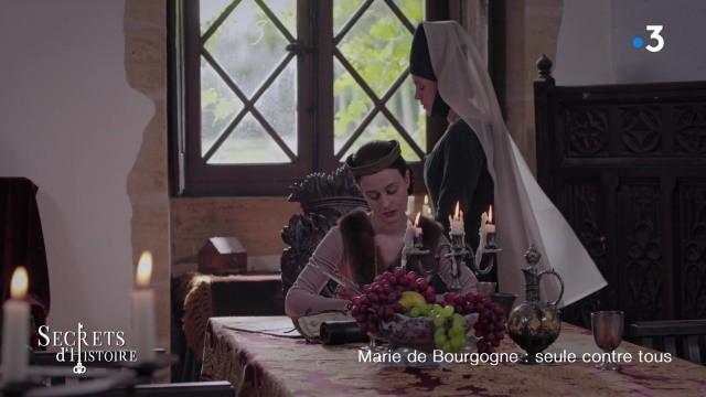 Marie de Bourgogne : Seule contre tous
