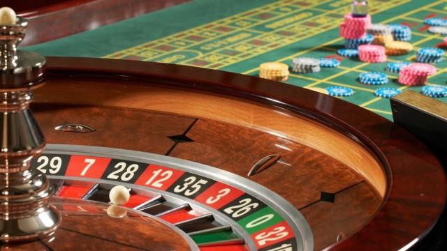 Mixed Strategies and the Art of Bluffing